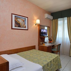 Classic Single Room